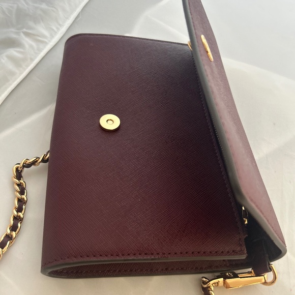 TORY BURCH Emerson Chain Crossbody Wallet Wine Color NWT (Includes Dust Bag) - Picture 7 of 15